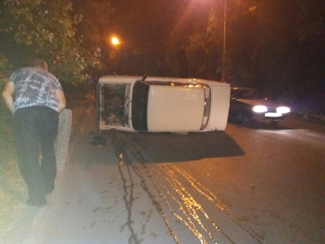 Примечания | В Ялте погоня ГИБДД за пьяной молодежью закончилась аварией