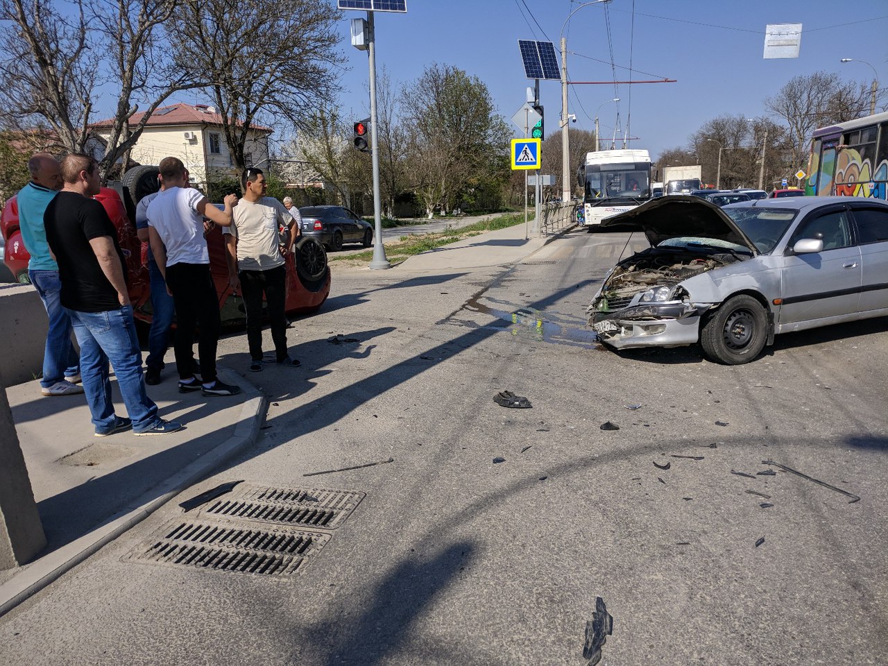 Симферополь сейчас сегодня. ДТП Симферополь вчера на Севастопольской. Автомобильные происшествия в Симферополе.
