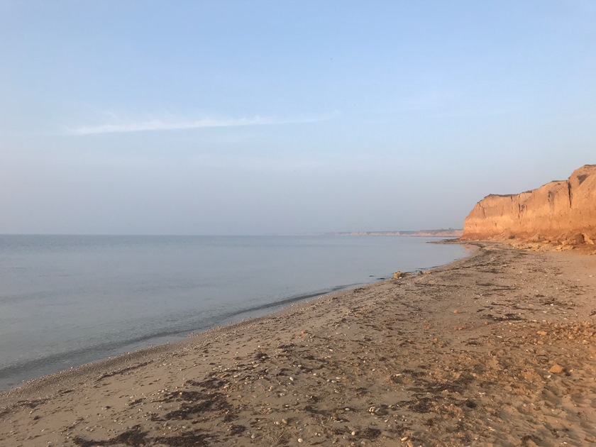 Погода северное крым черноморский. Окунёвка Крым. Пляж Северное Крым село. Окуневка пляж. Пляж в Окуневке Крым.